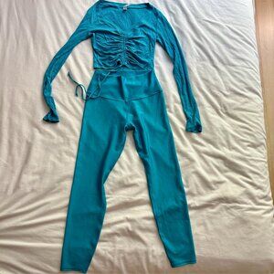 Alo Yoga Ribbed Cinch Cropped Long Sleeve Top and Legging Set